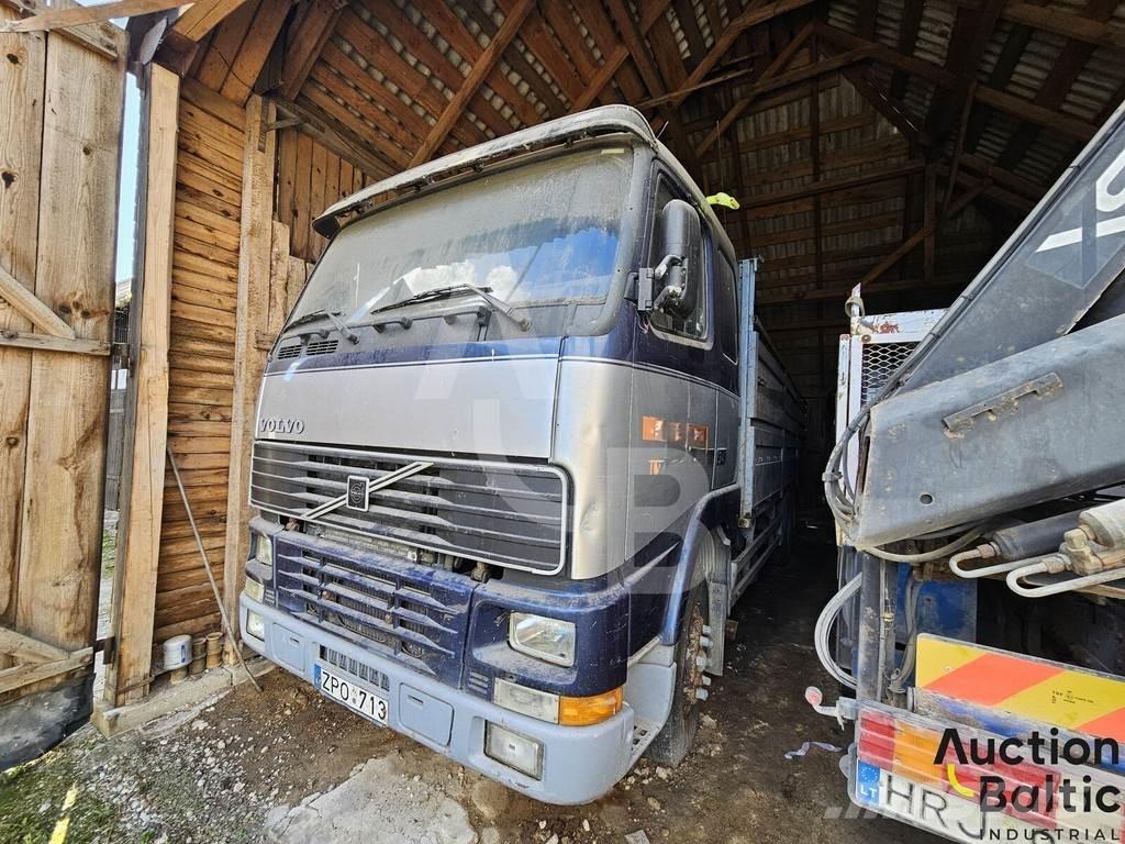 Volvo FH12 Platós / Ponyvás teherautók