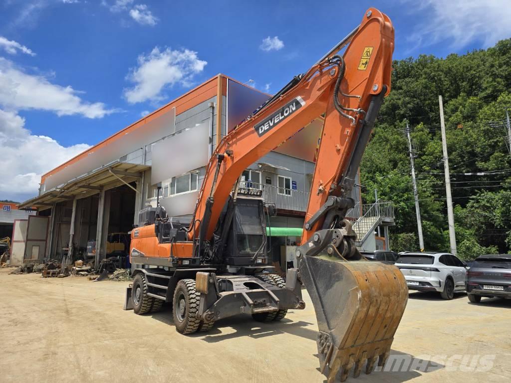 Doosan DX220W-7 Gumikerekes kotrók