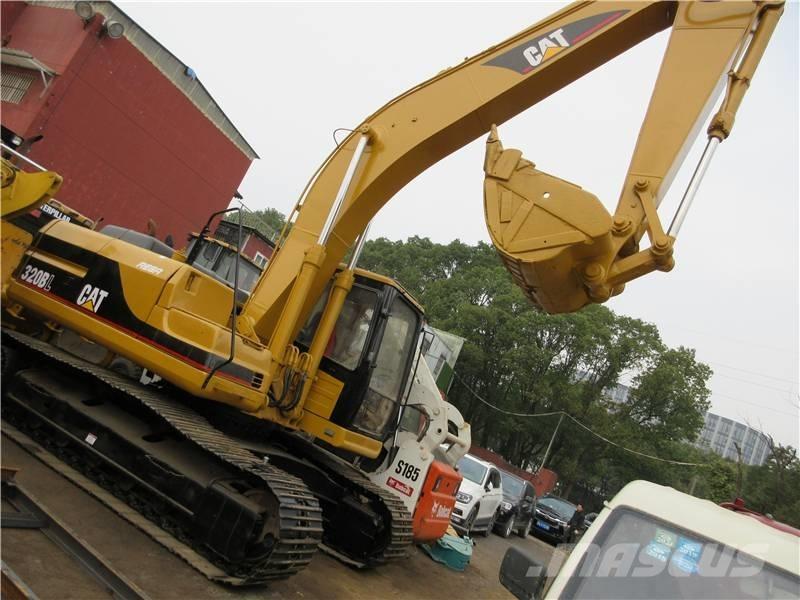 CAT 320 B L Lánctalpas kotrók