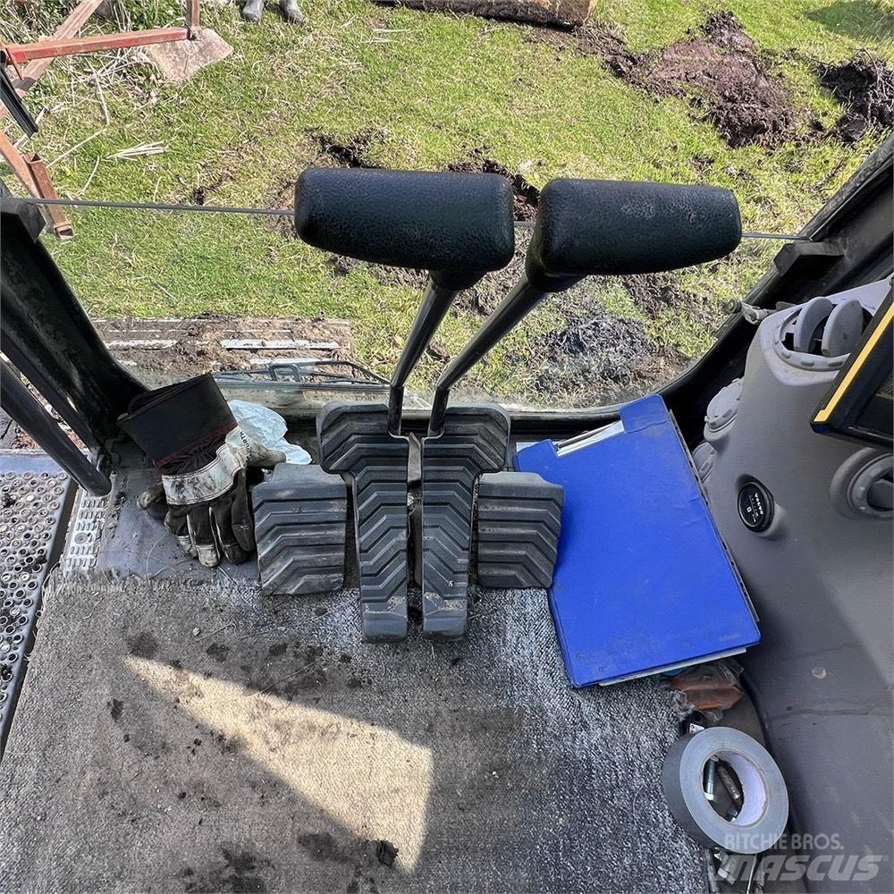 Volvo EC220 EL Lánctalpas kotrók