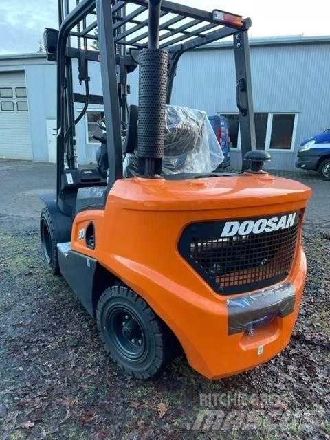 Doosan D30NXS Dízel targoncák