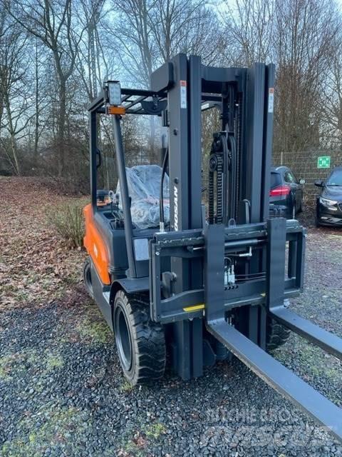 Doosan D30NXS Dízel targoncák