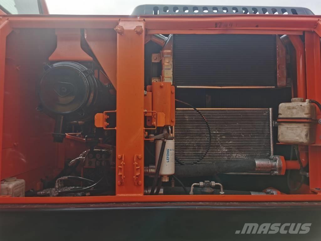 Doosan DX225LC-9C Lánctalpas kotrók