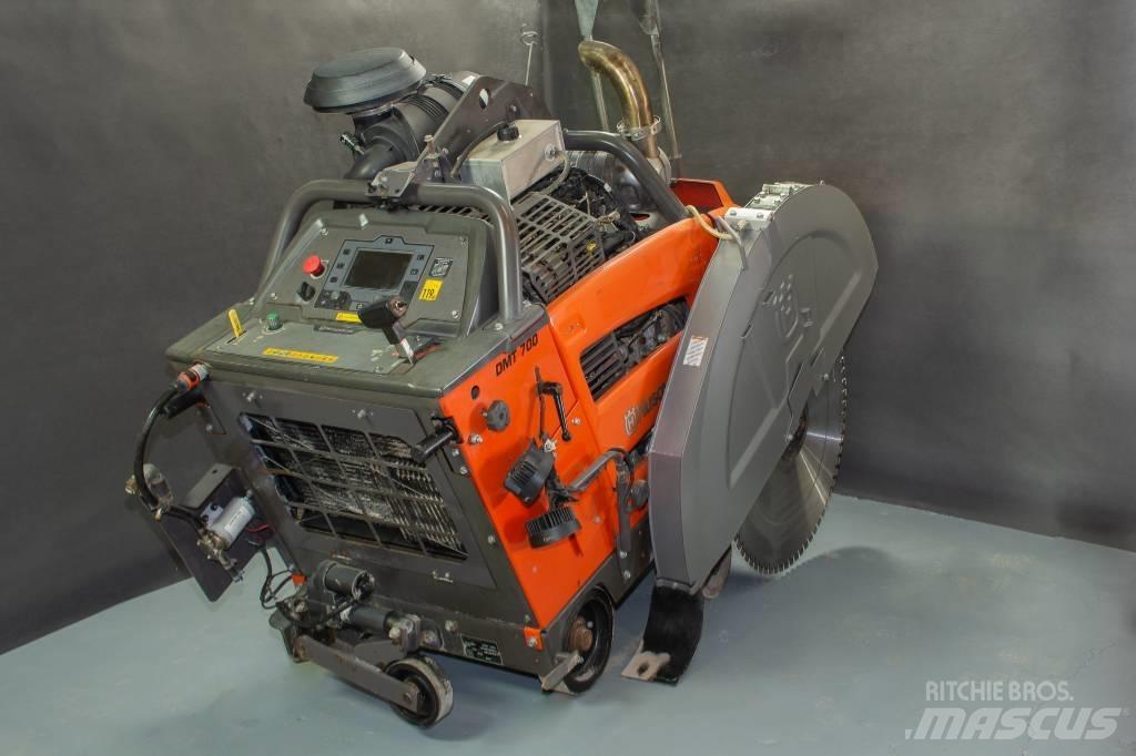 Husqvarna FS7000DL Kő és Betonvágó eszközök