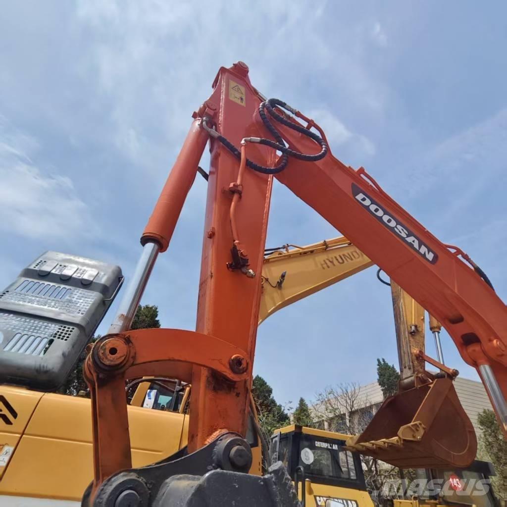 Doosan DH 60-7 Mini kotrók < 7t