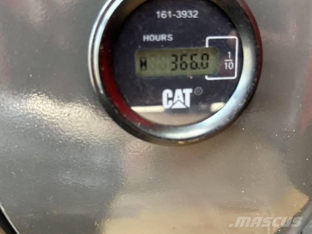 CAT 325 D Lánctalpas kotrók