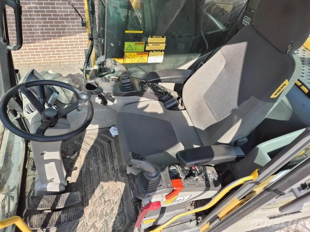 Volvo EW160C Gumikerekes kotrók