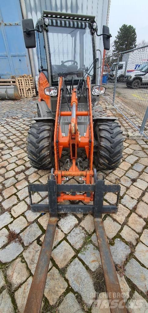 Weycor AR 380 Gumikerekes homlokrakodók