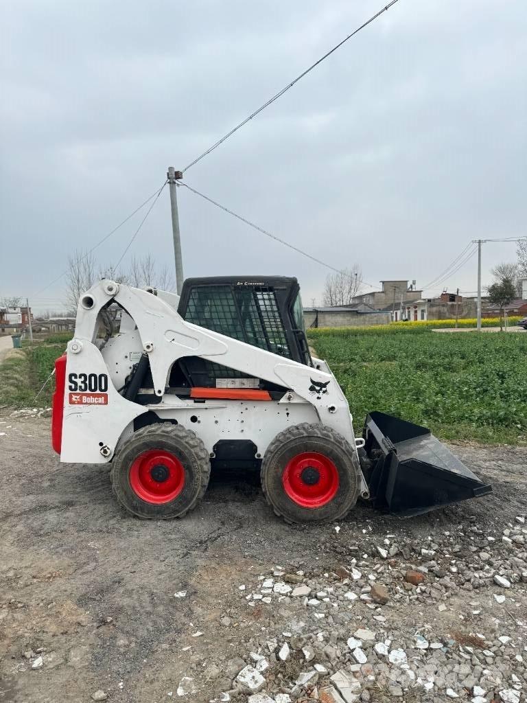 Bobcat S 300 Kompaktrakodók