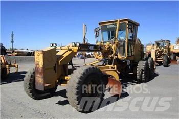 CAT 140K Gréderek