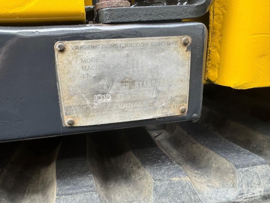 Yanmar C 30 R-2 Lánctalpas dömperek