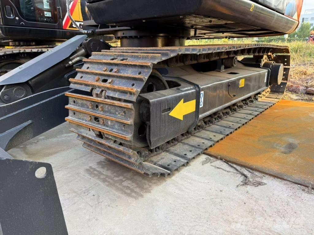 Hitachi 70 Lánctalpas kotrók