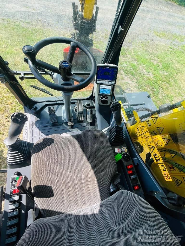 Komatsu PW 148-10 Gumikerekes kotrók
