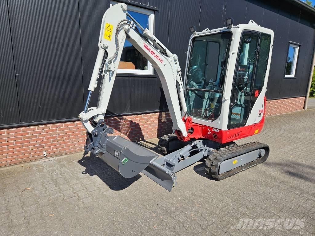 Takeuchi TB320 Demo Mini kotrók < 7t