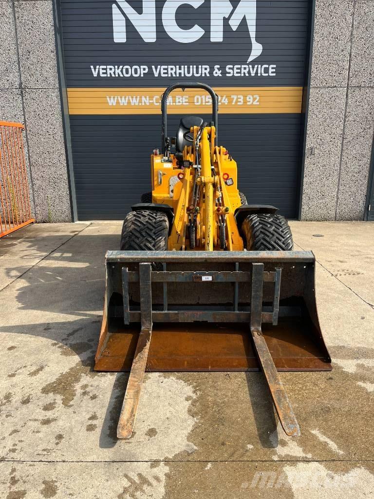 Knikmops KM 250 Gumikerekes homlokrakodók