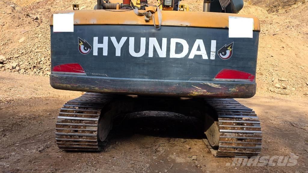 Hyundai Robex 220 LC Lánctalpas kotrók