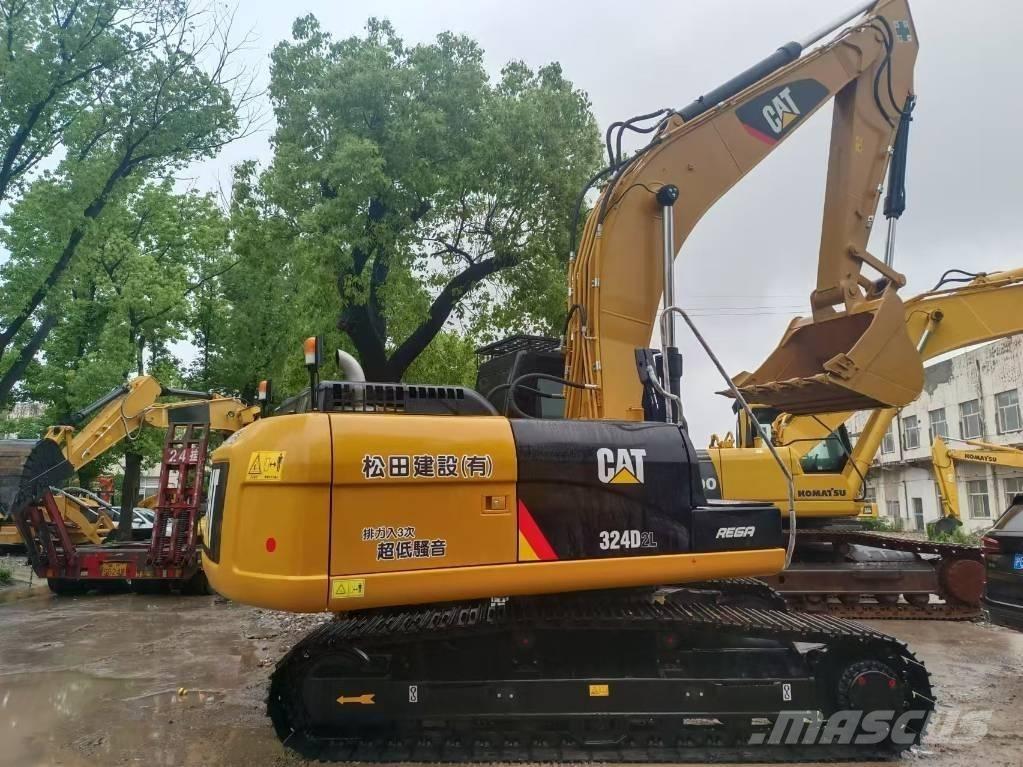 CAT 324 D Közepes (midi) kotrók 7 t - 12 t