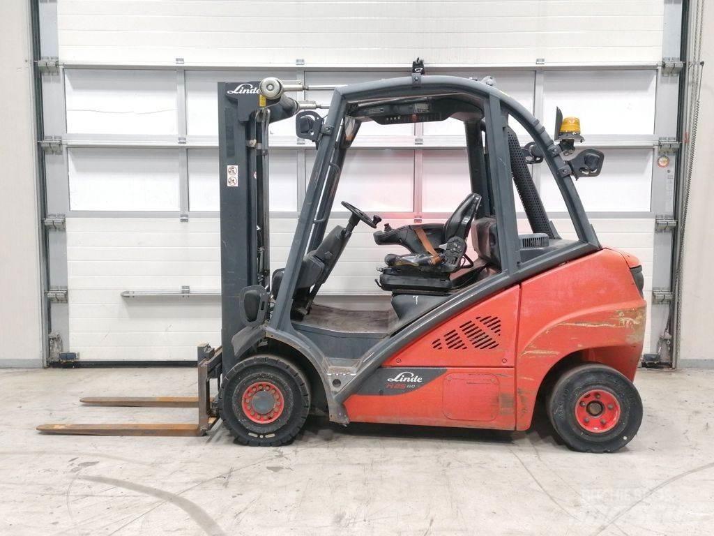 Linde H25D-02 Dízel targoncák