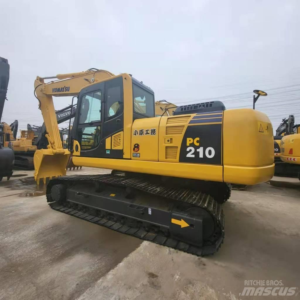 Komatsu PC 210 Lánctalpas kotrók