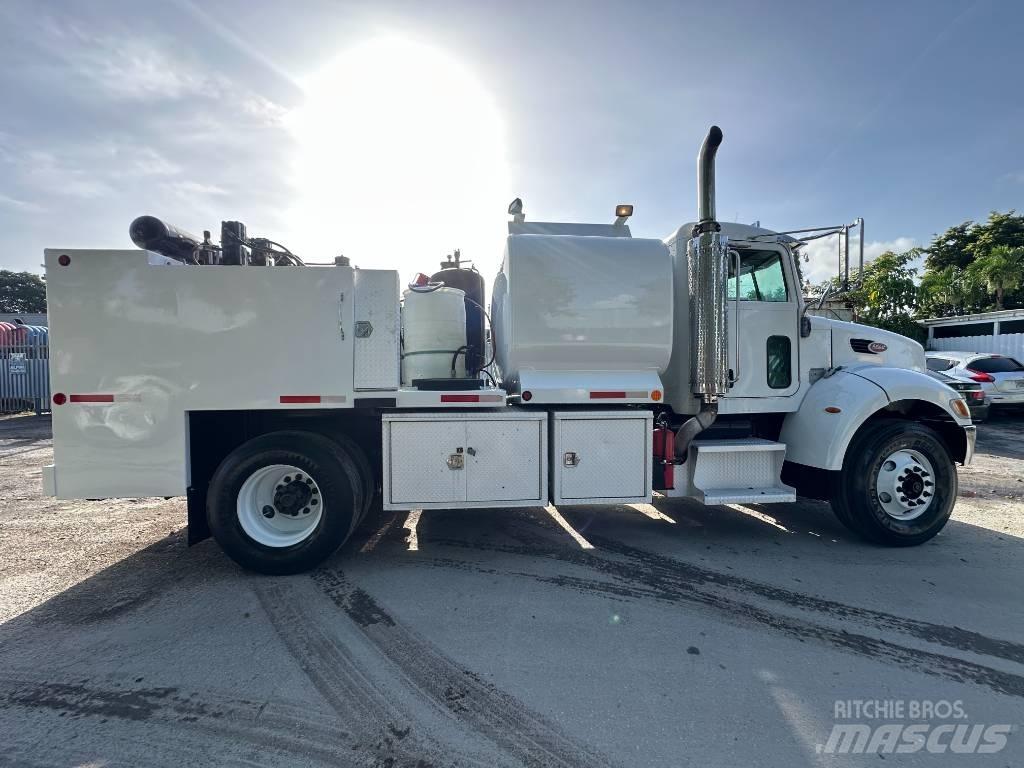 Peterbilt 335 Tartályos teherautók