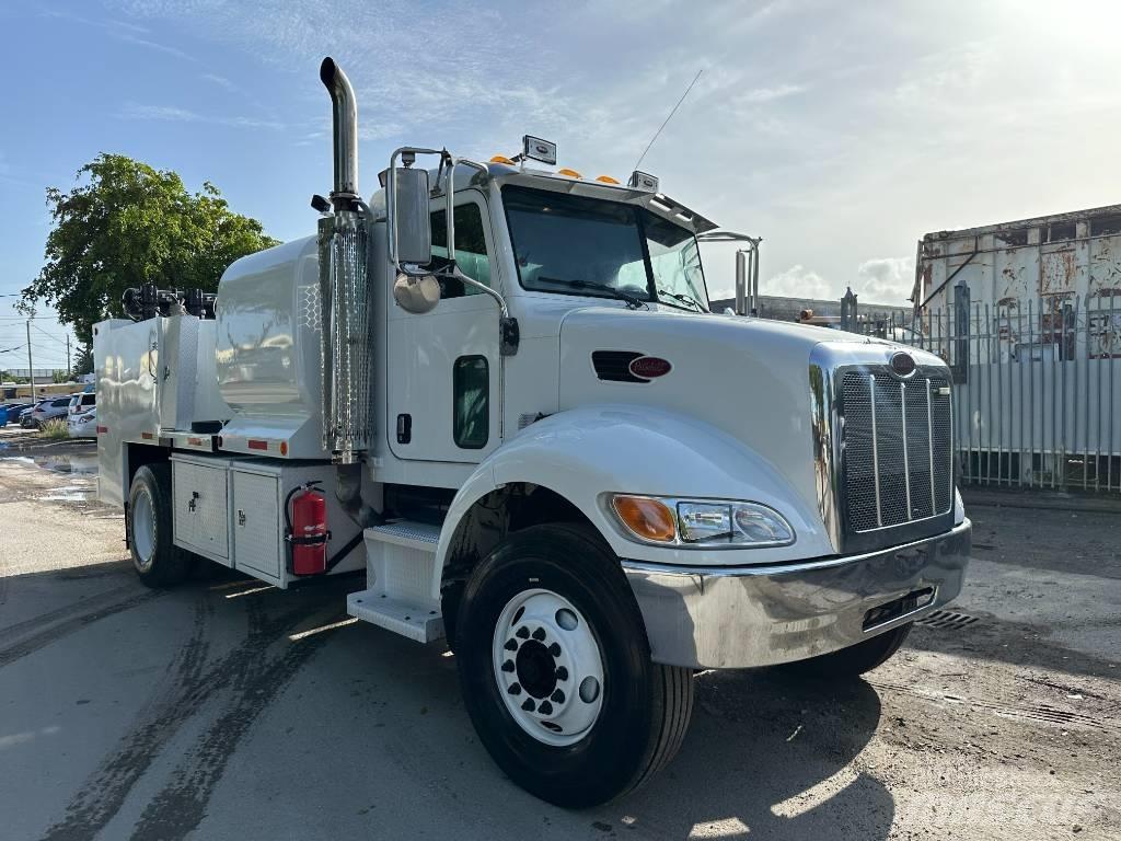 Peterbilt 335 Tartályos teherautók