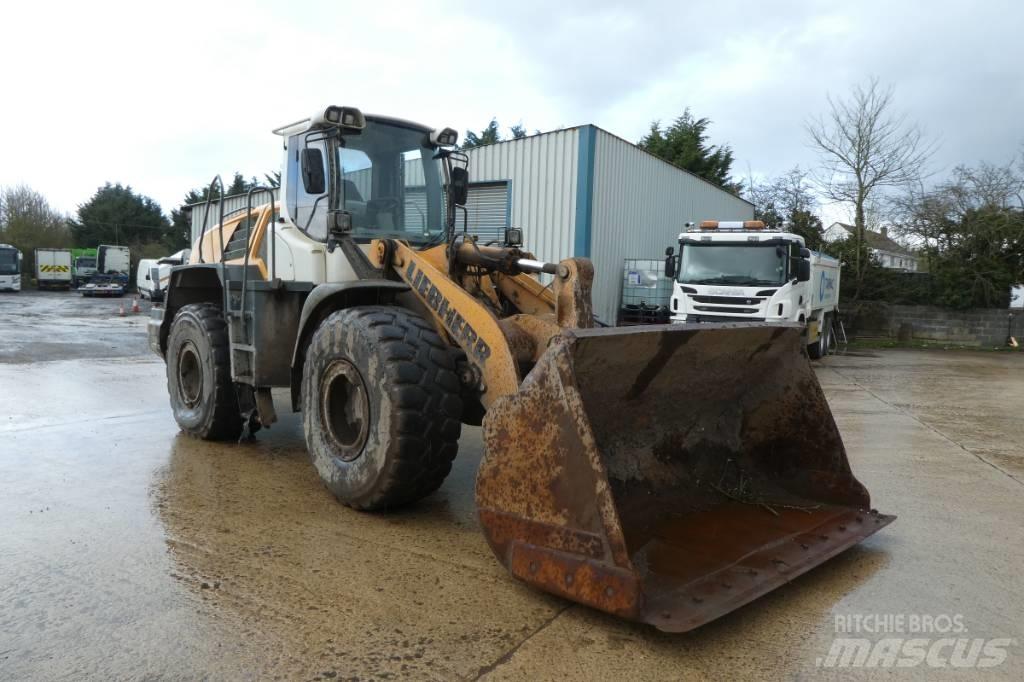 Liebherr L 556 Gumikerekes homlokrakodók