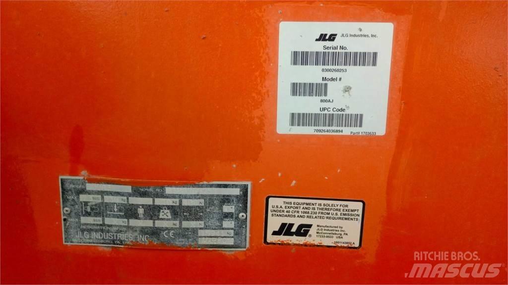 JLG 800AJ Karos emelők