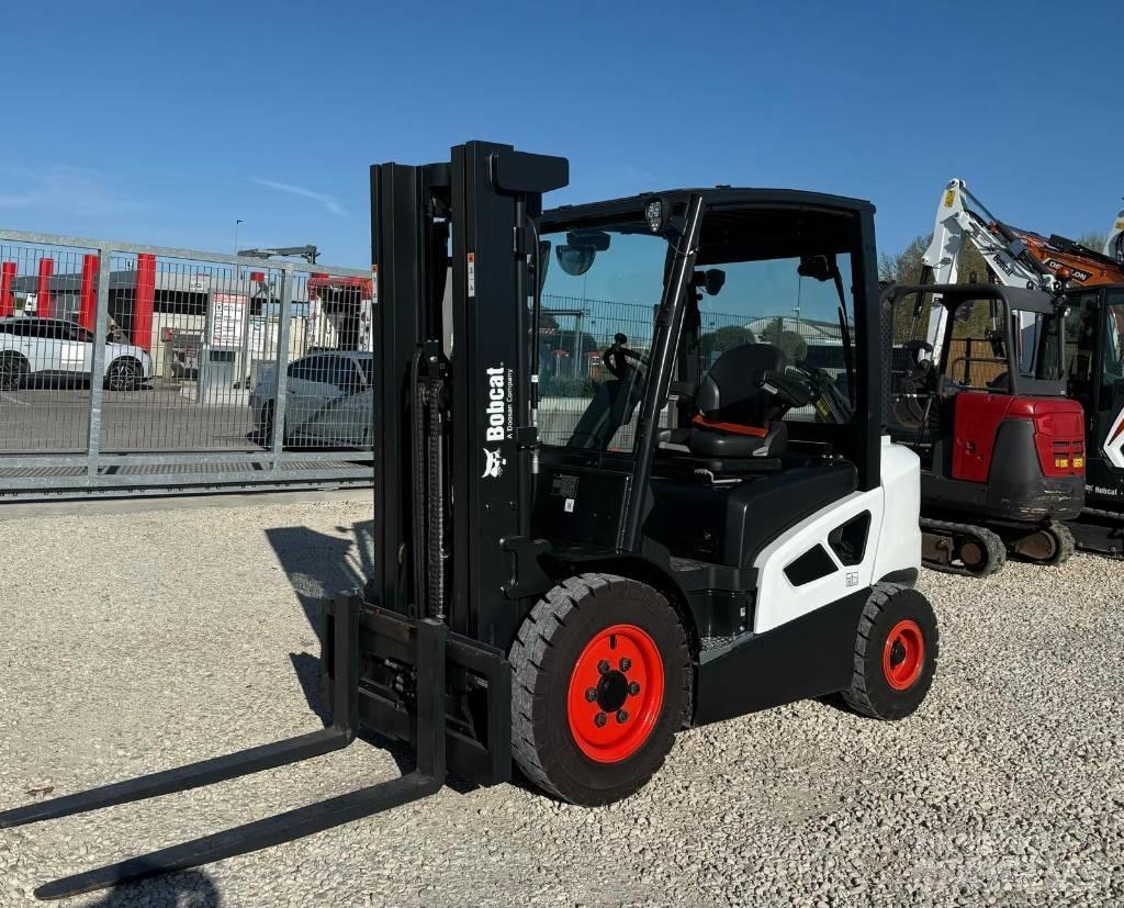 Bobcat D 25 S-9 Dízel targoncák