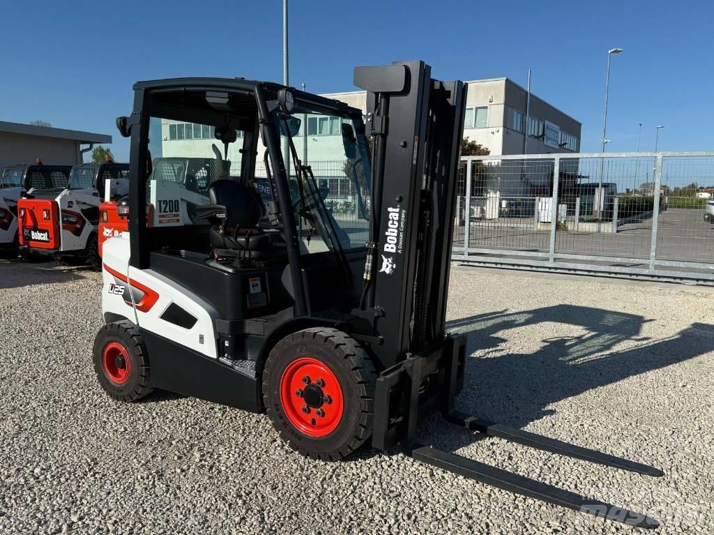 Bobcat D 25 S-9 Dízel targoncák
