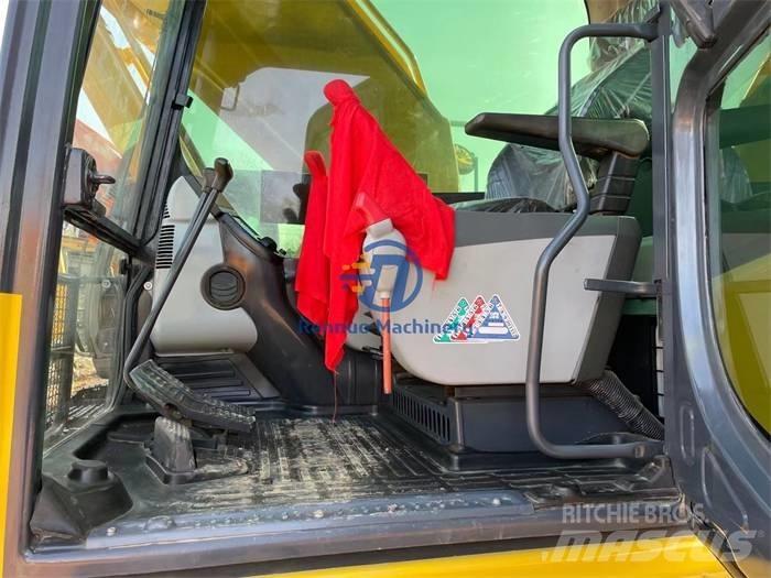 Komatsu PC 220-8 Lánctalpas kotrók
