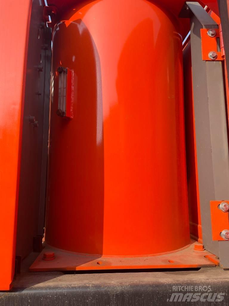 Hitachi ZX 210 Lánctalpas kotrók