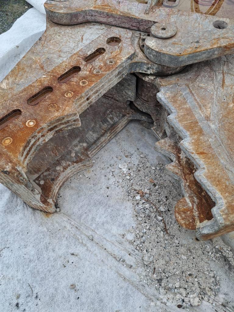 Demarec MQP 60 U Törőgépek