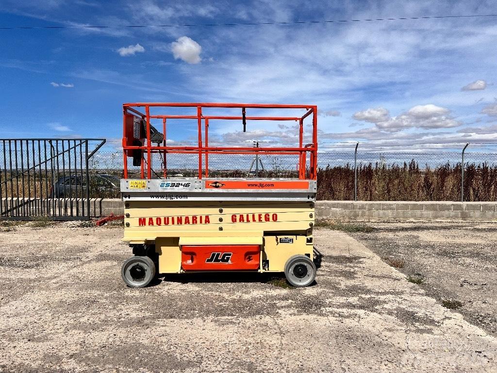 JLG 3246 ES Ollós emelők