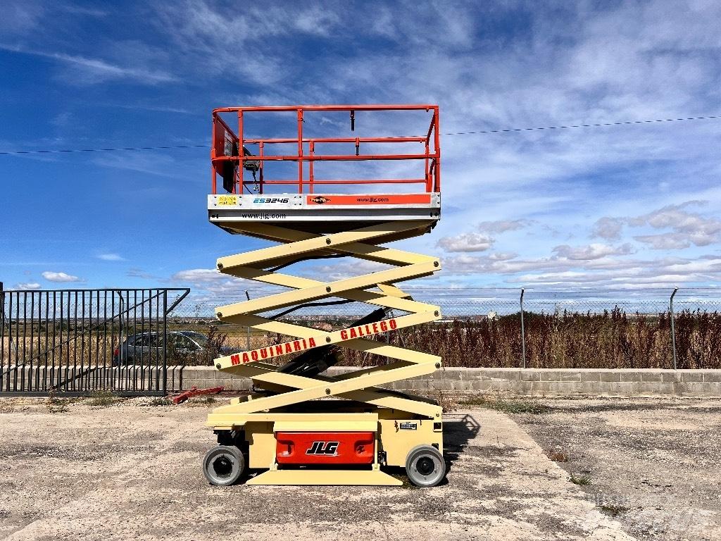 JLG 3246 ES Ollós emelők