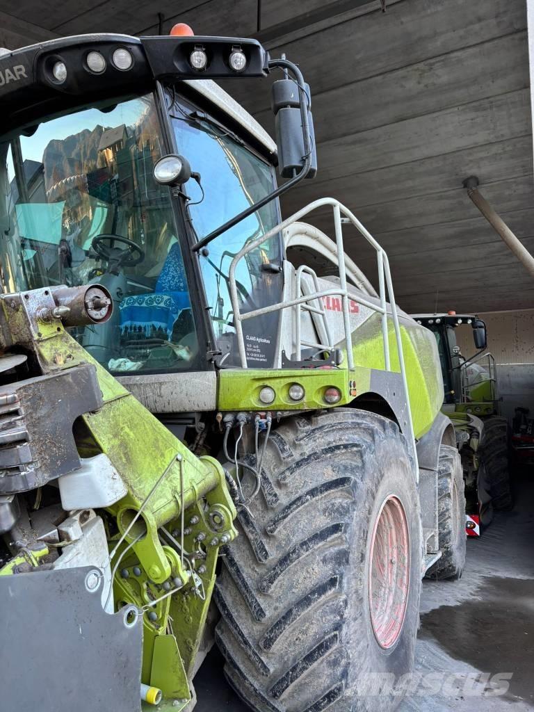 CLAAS Jaguar 970 Önjáró szecskázók