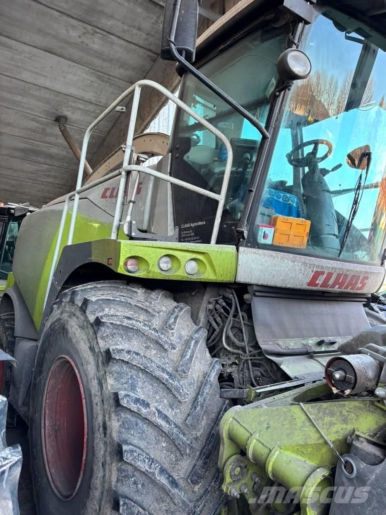 CLAAS Jaguar 970 Önjáró szecskázók