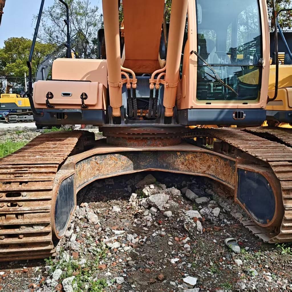 Hyundai 305lc-9t Lánctalpas kotrók