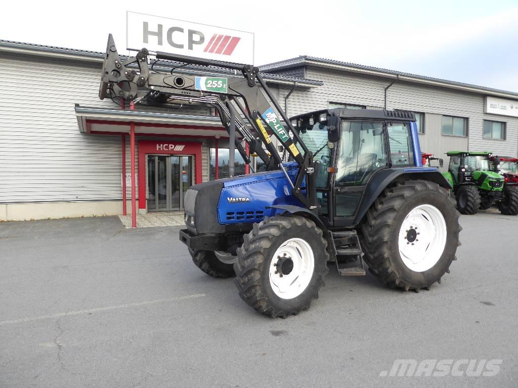 Valtra 6550 Hitech Traktorok