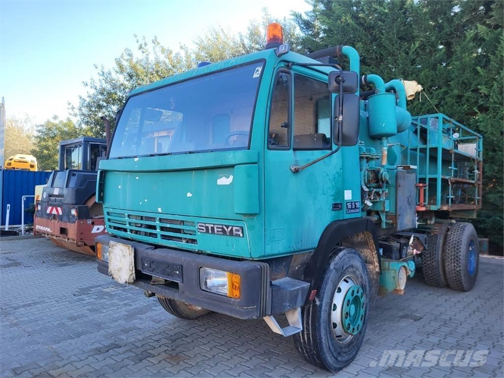 Steyr 16S18 Tartályos teherautók