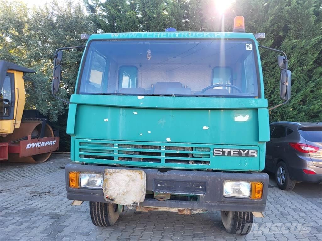 Steyr 16S18 Tartályos teherautók