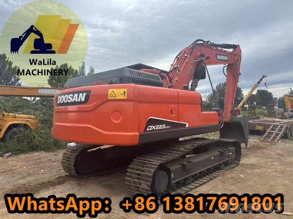 Doosan DX 225 Lánctalpas kotrók