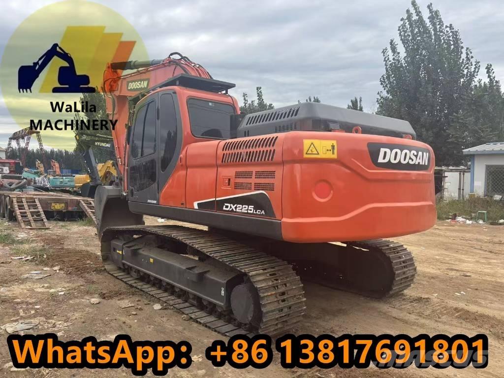 Doosan DX 225 Lánctalpas kotrók