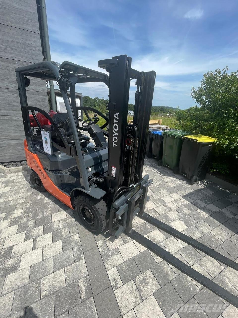 Toyota 02-8FGF18 Gázüzemű targoncák