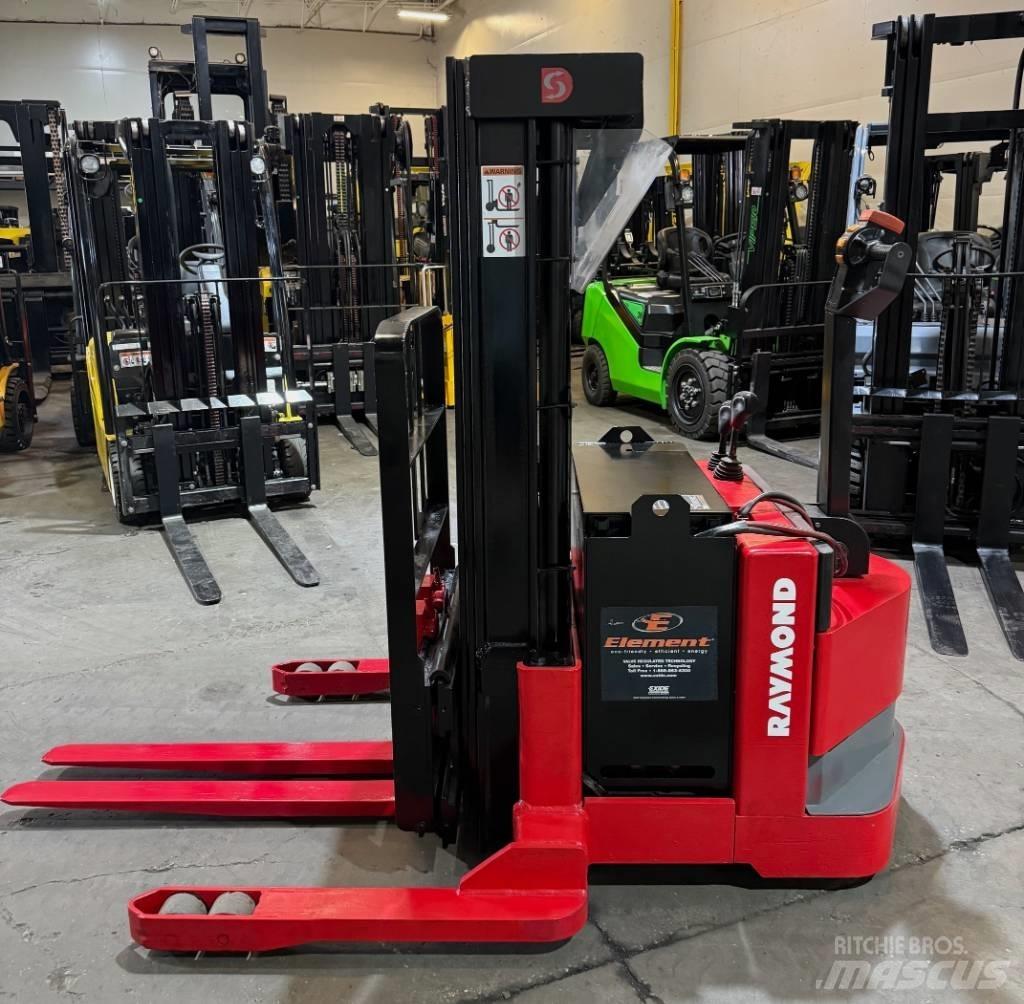 Raymond DSX040 Elektromos gyalogkíséretű targoncák