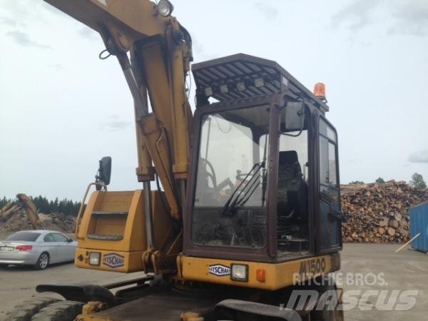 Hydrema M1500 Gumikerekes kotrók