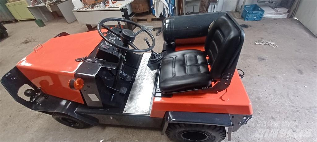 Toyota 1 TG 10 Reptéri felszerelés