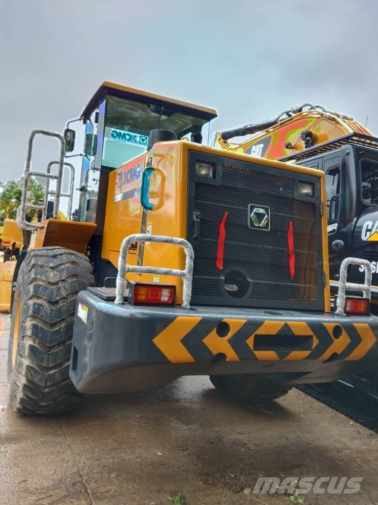 XCMG LW 500 KV Gumikerekes homlokrakodók