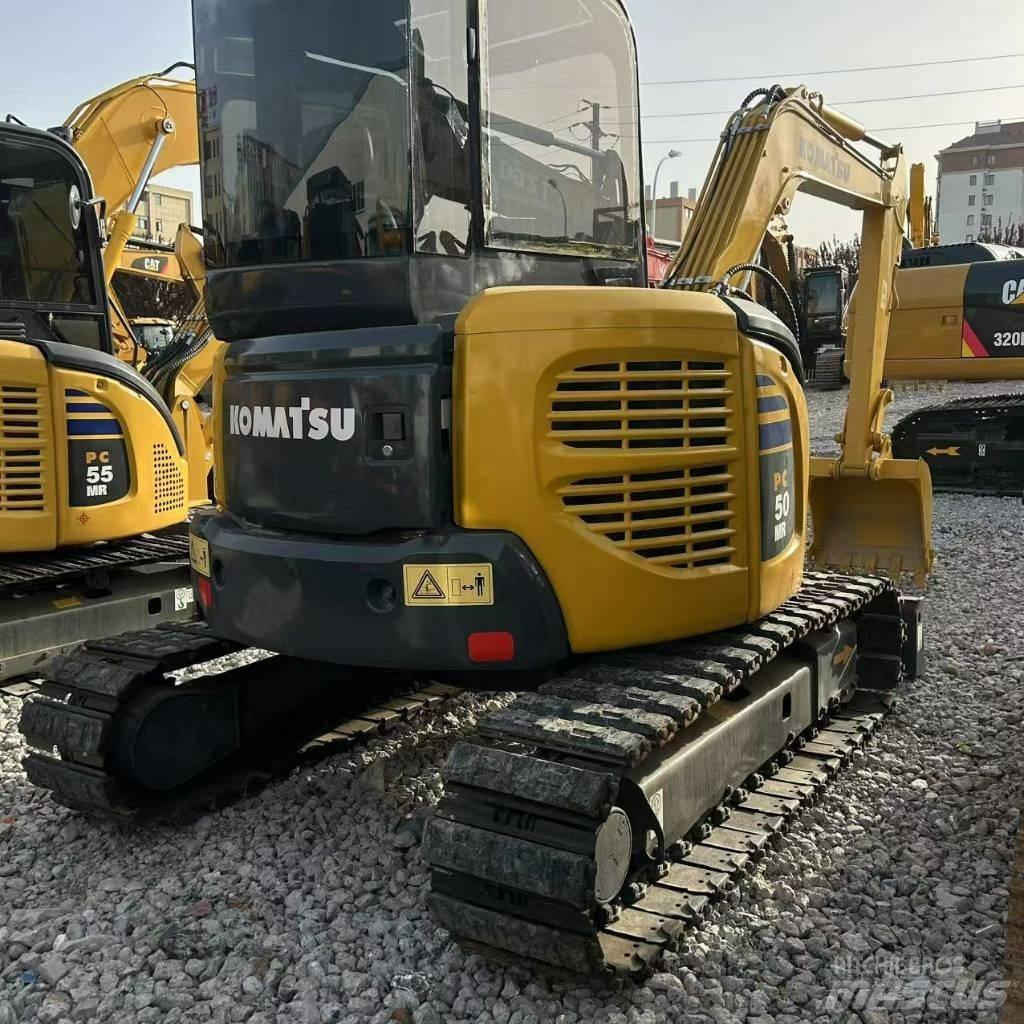 Komatsu 50-2 Lánctalpas kotrók