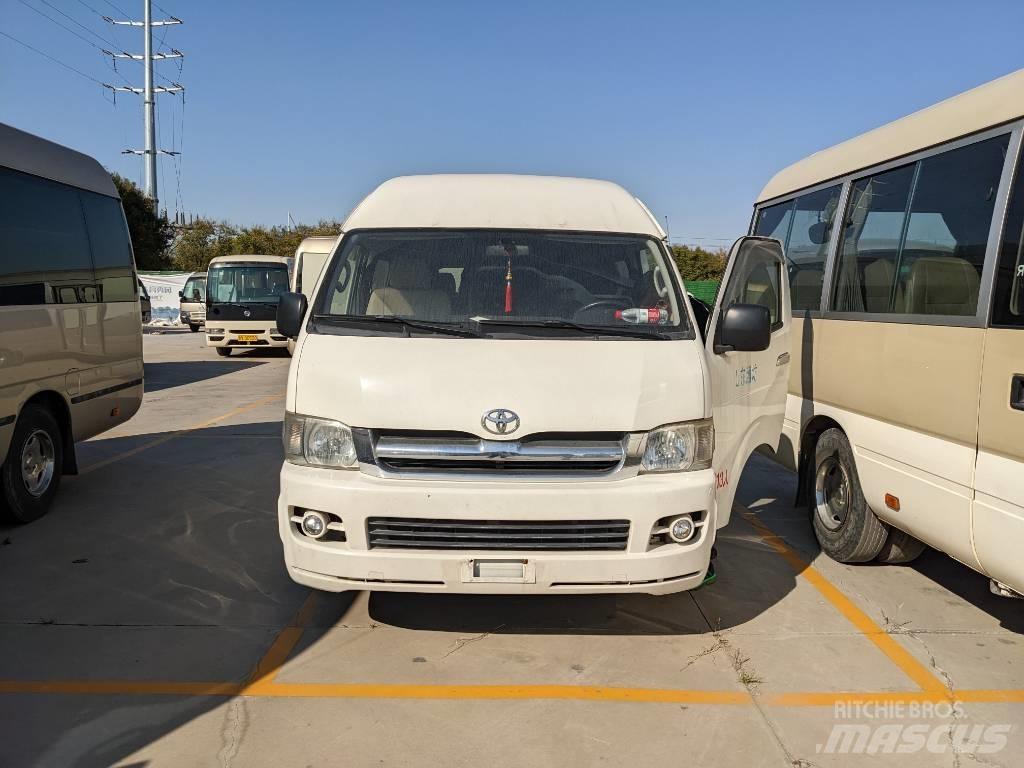 Toyota Hiace Távolsági buszok