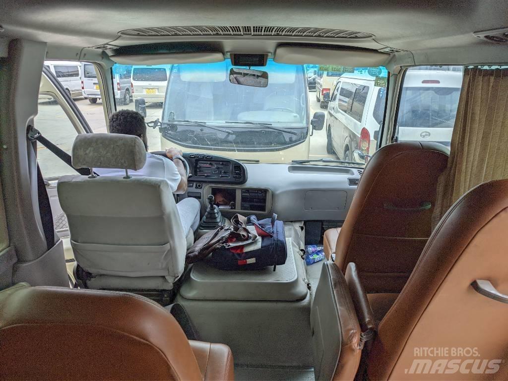 Toyota Coaster Bus Mini buszok